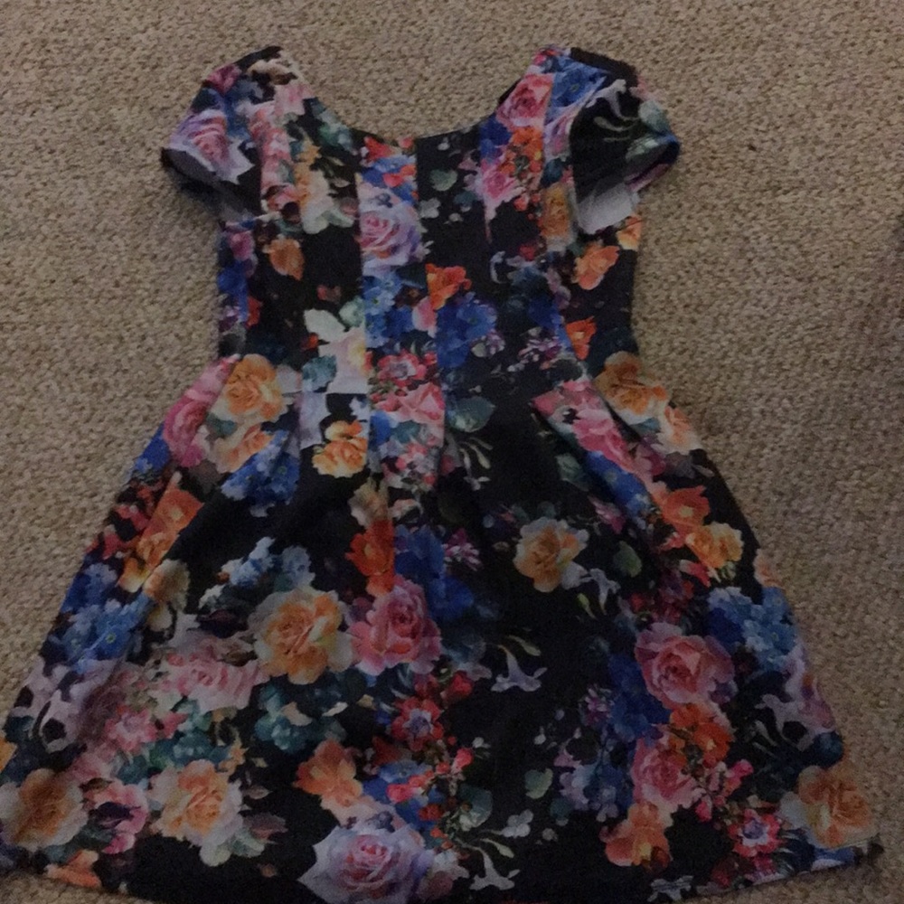Girls floral dress
